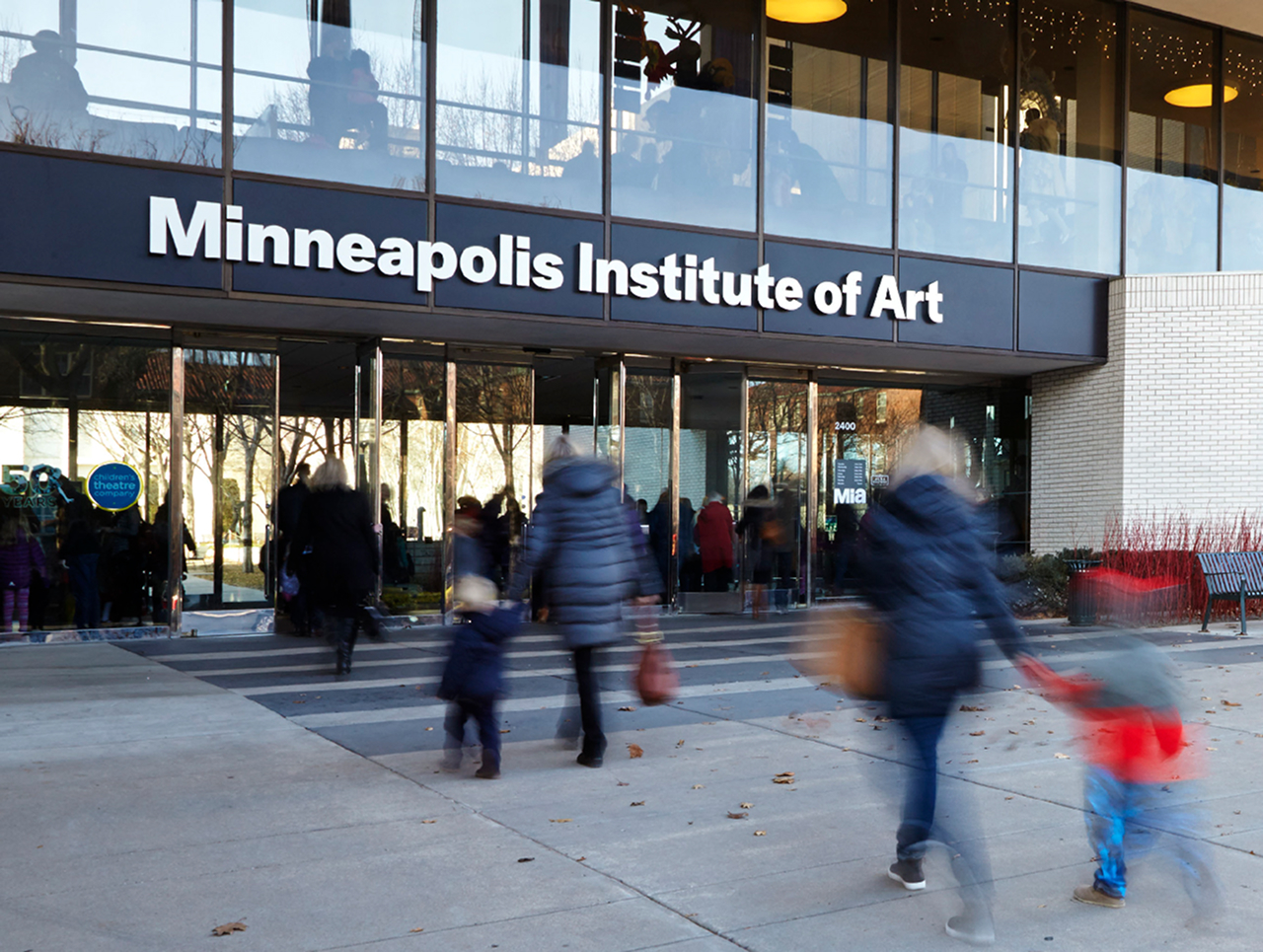 Mia_Entrance Mia_Entrance